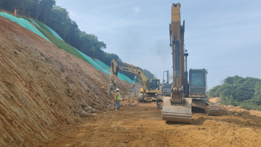 1760406580546721.png 1760406580546721.png